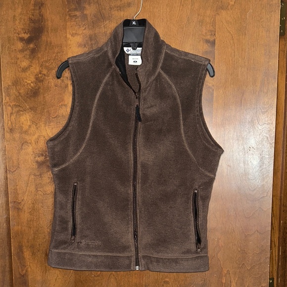 LUKE NEW Womens Columbia Dark Brown Fleece Vest - Picture 1 of 5